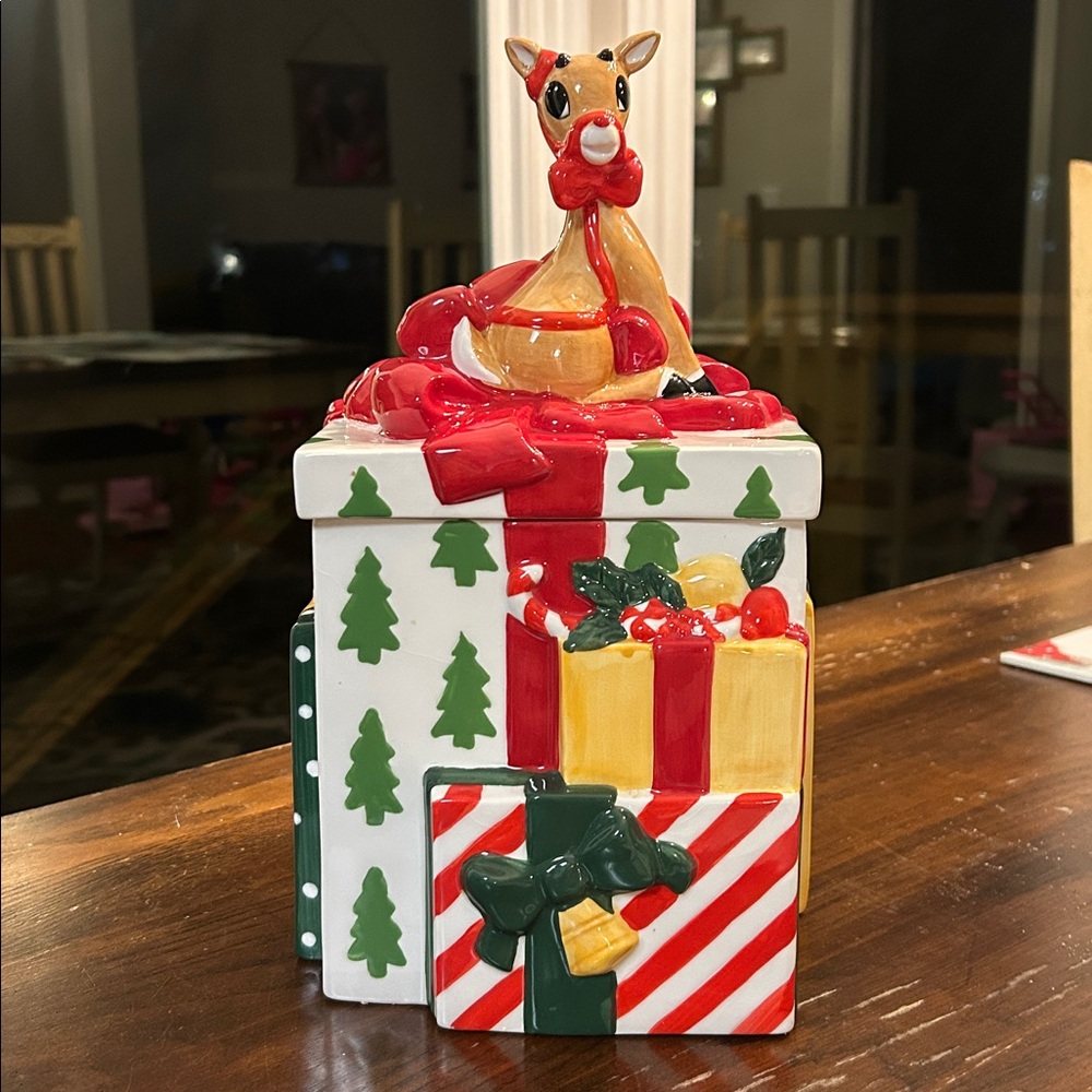Lenox ceramic Rudolph the Red Nose Reindeer Holiday cookie jar 2002